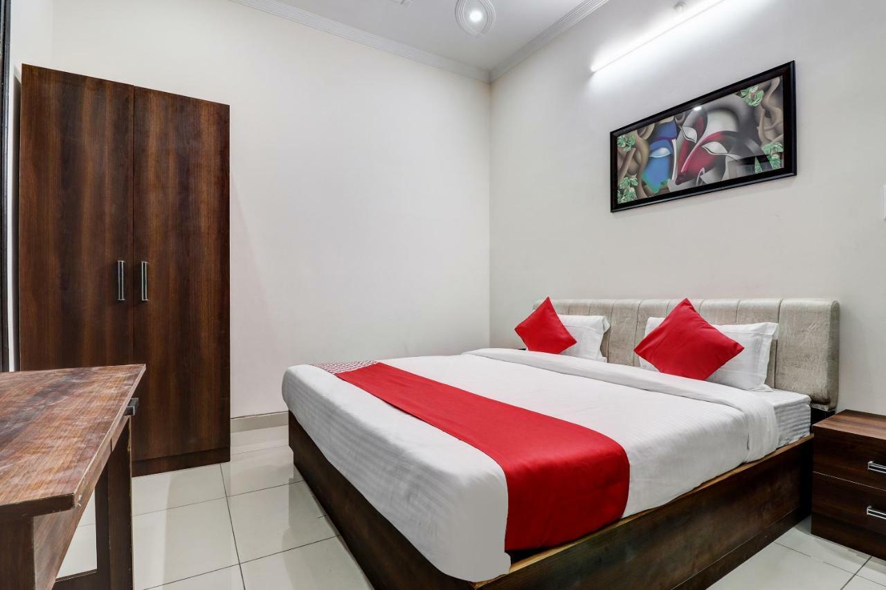 Oyo 38208 Hotel Prakash Kunj Лакхнау Екстер'єр фото